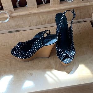 Adorable polka-dot platforms!